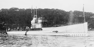 HMAS J1 (Navy image # 04511_J1)